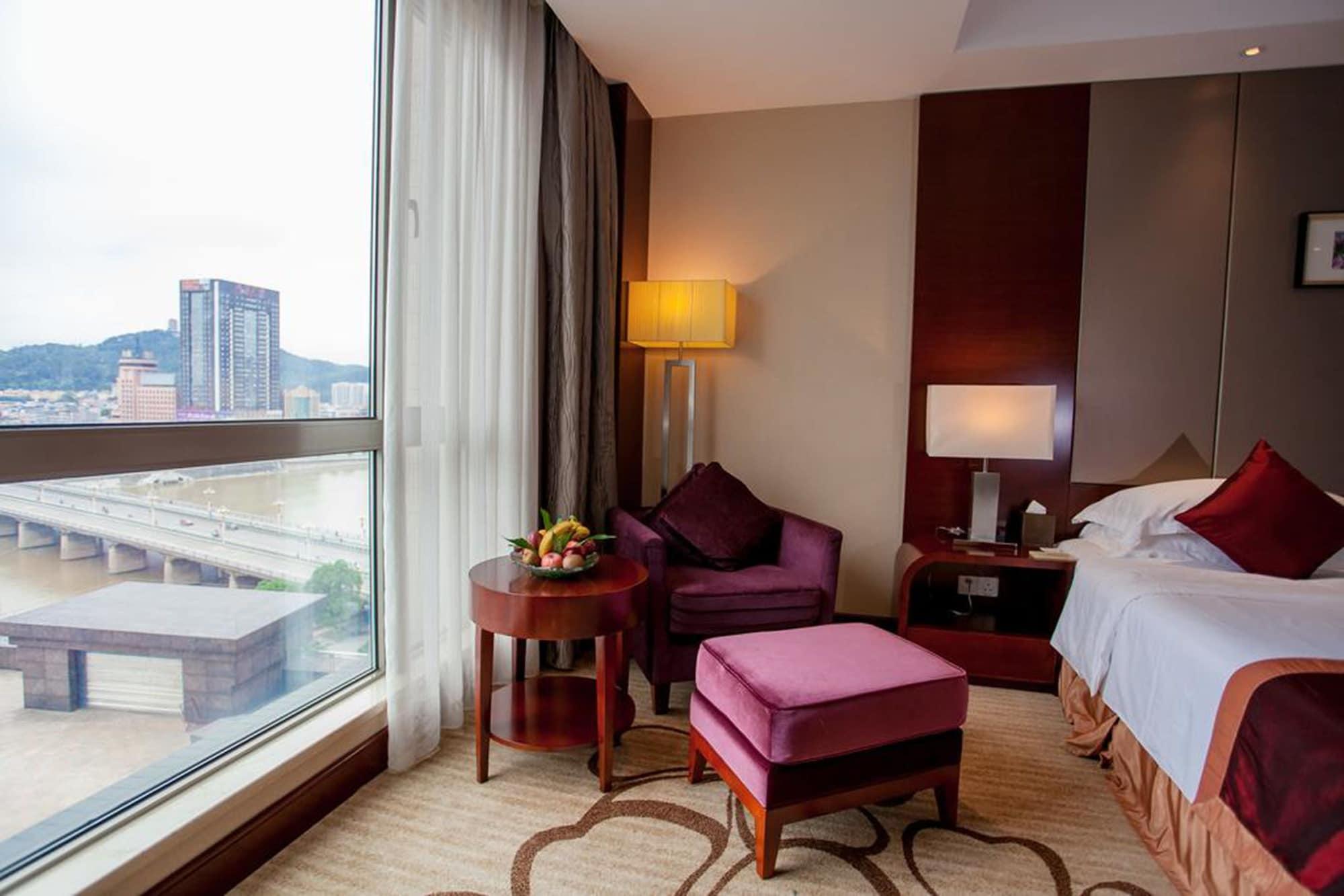 Ramada Plaza Shaoguan City Centre Exteriör bild