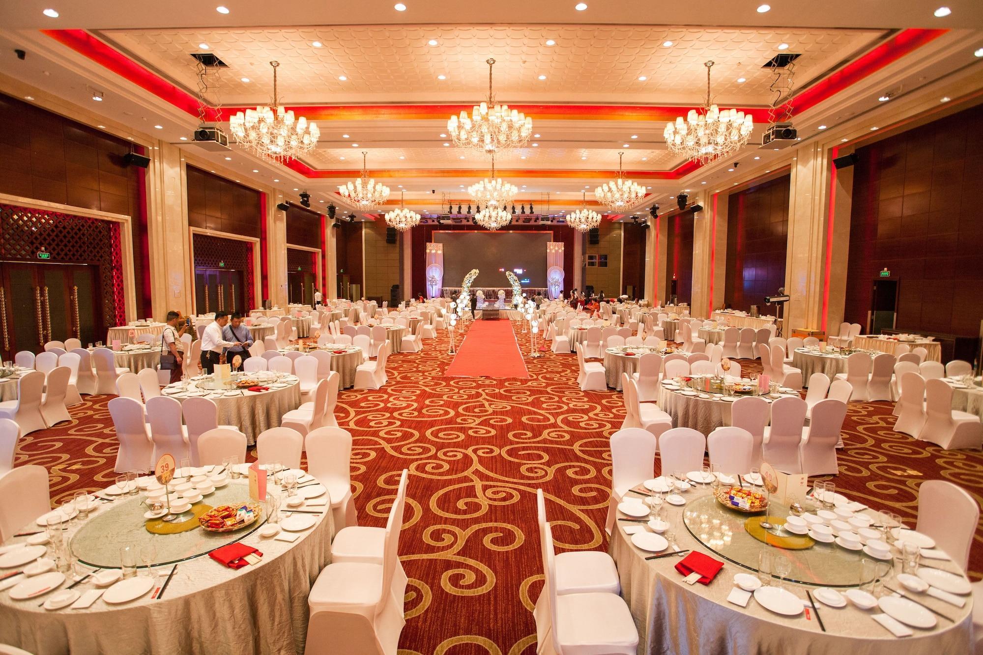 Ramada Plaza Shaoguan City Centre Exteriör bild