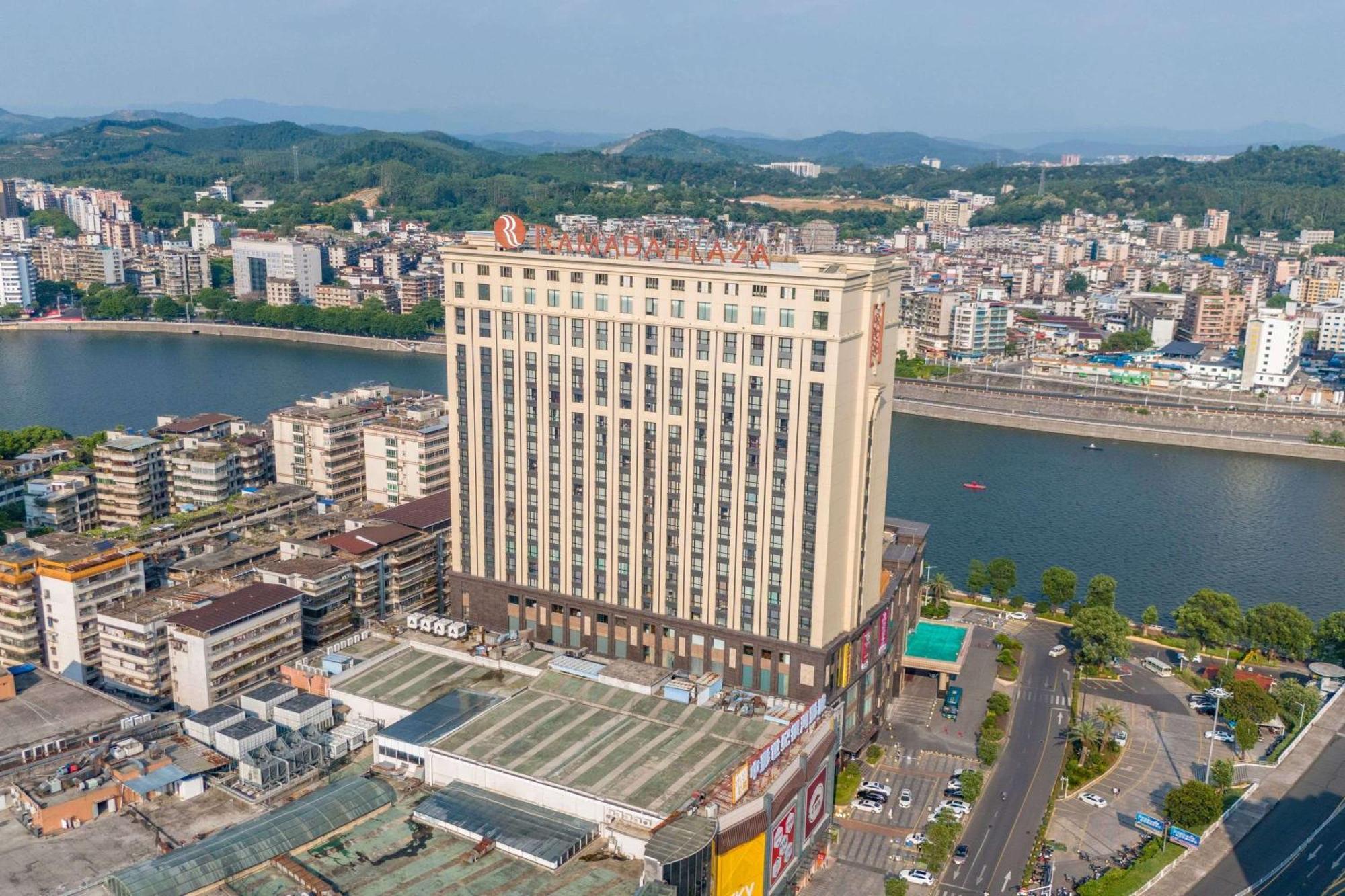 Ramada Plaza Shaoguan City Centre Exteriör bild