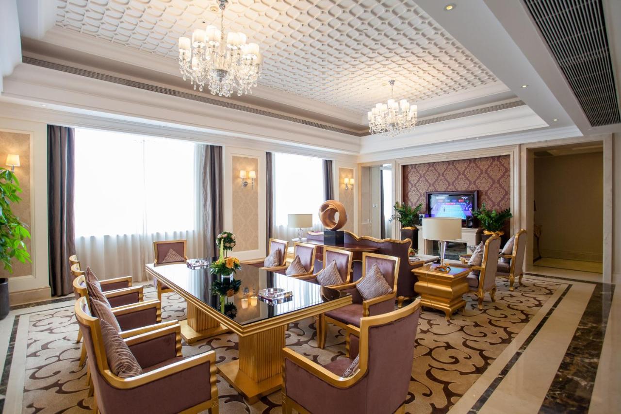 Ramada Plaza Shaoguan City Centre Exteriör bild